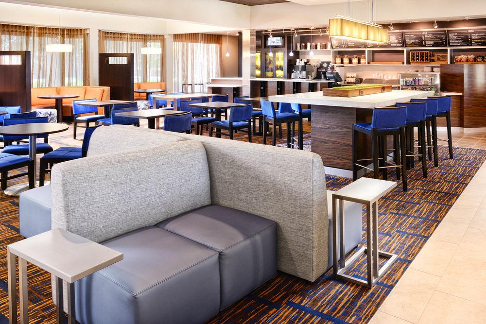 Courtyard By Marriott Dallas Richardson At Spring Valley Exterior photo