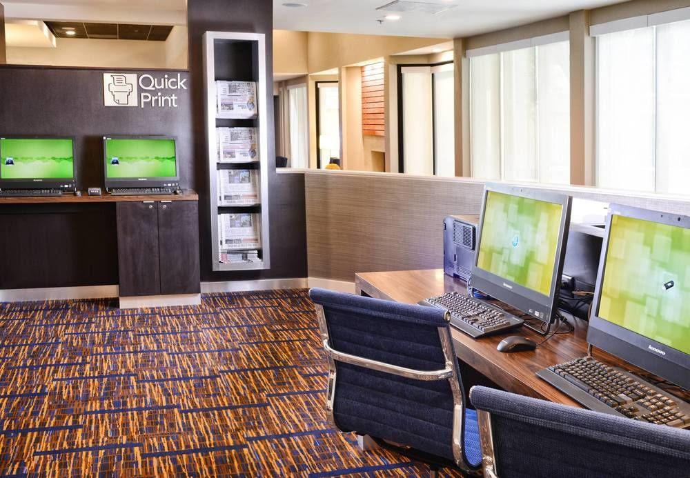 Courtyard By Marriott Dallas Richardson At Spring Valley Exterior photo