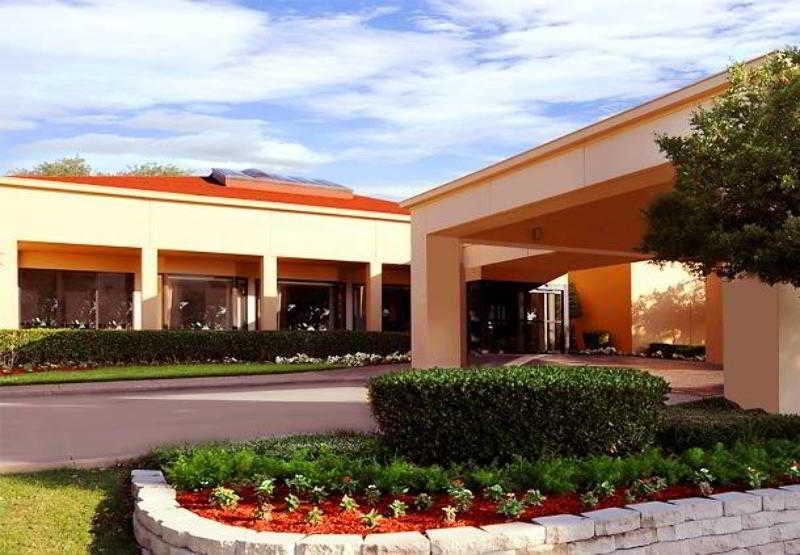 Courtyard By Marriott Dallas Richardson At Spring Valley Exterior photo