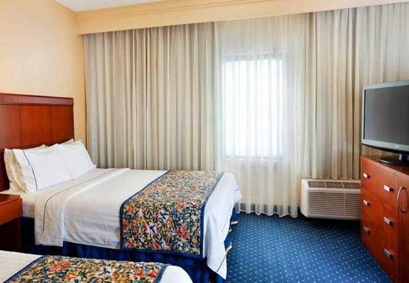 Courtyard By Marriott Dallas Richardson At Spring Valley Room photo